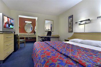 Q Lodging Extended Stay San Antonio Bagian luar foto