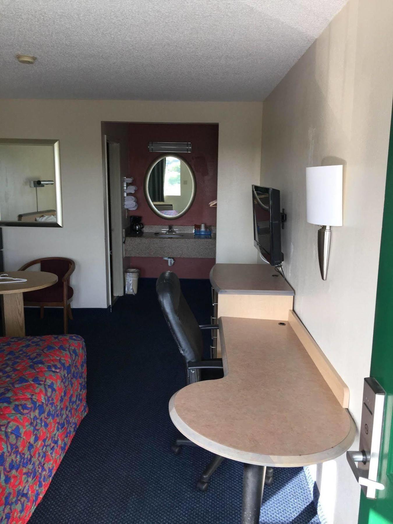 Q Lodging Extended Stay San Antonio Bagian luar foto