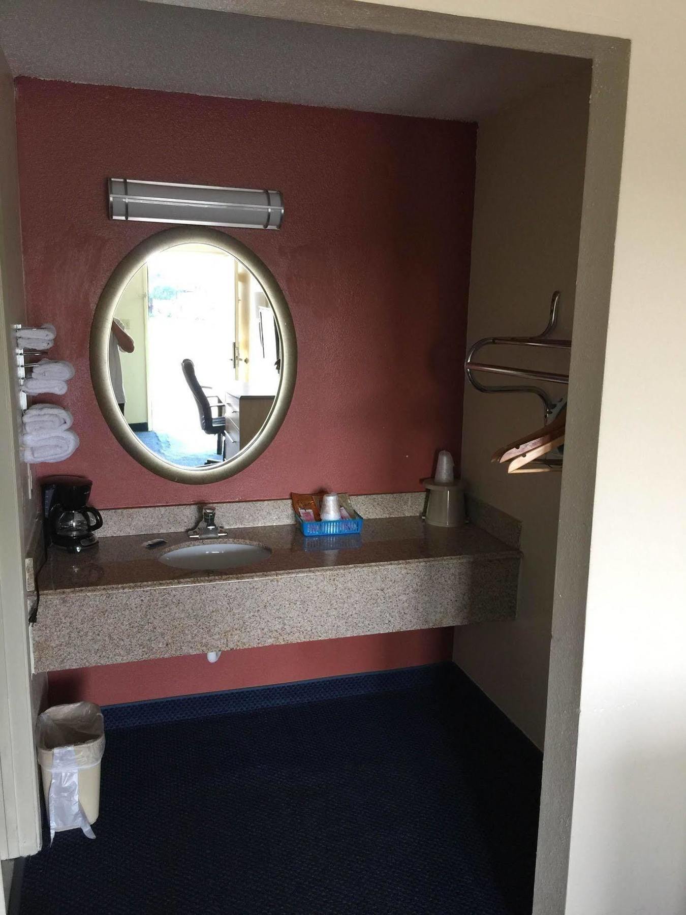 Q Lodging Extended Stay San Antonio Bagian luar foto