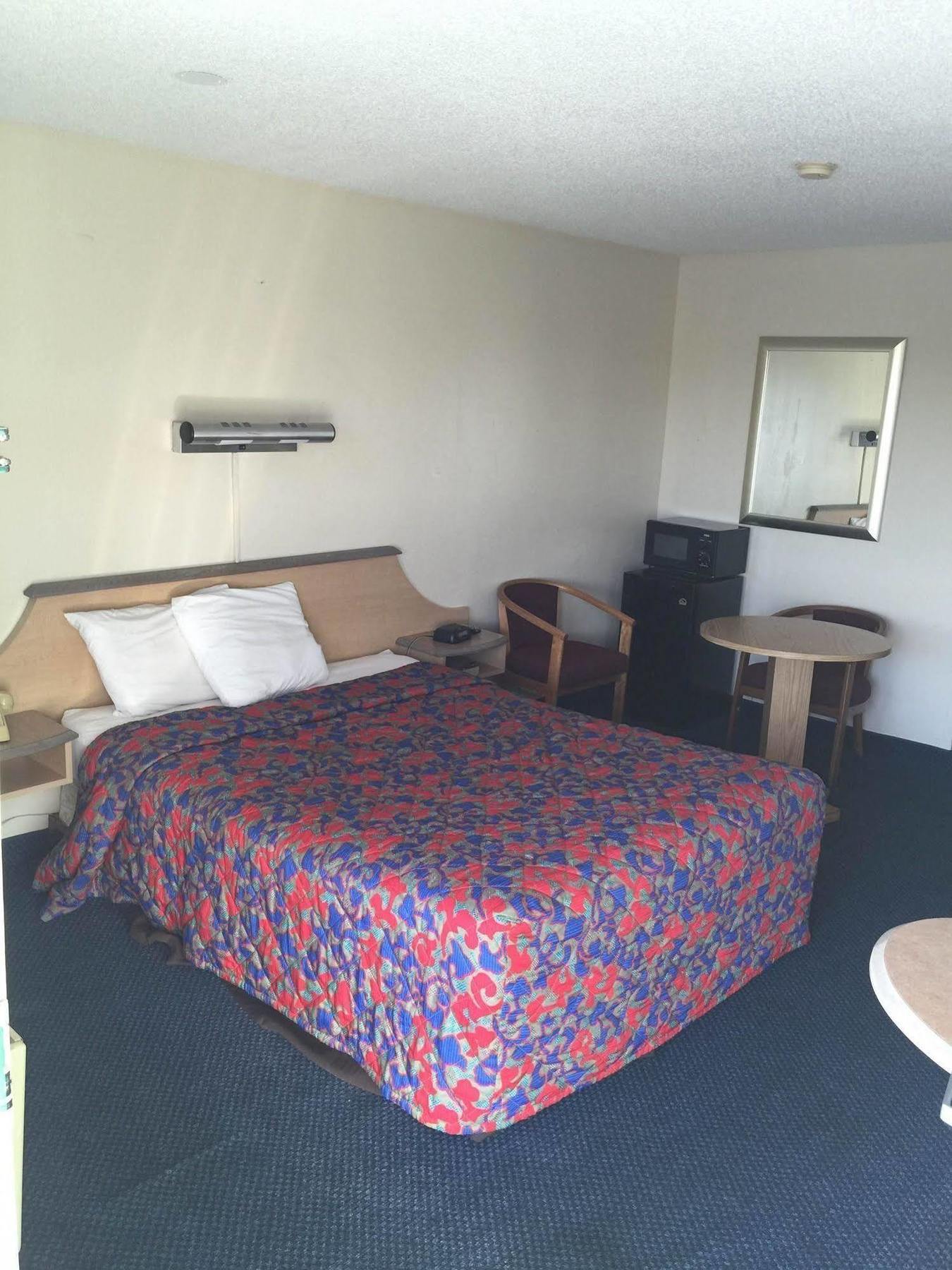 Q Lodging Extended Stay San Antonio Bagian luar foto