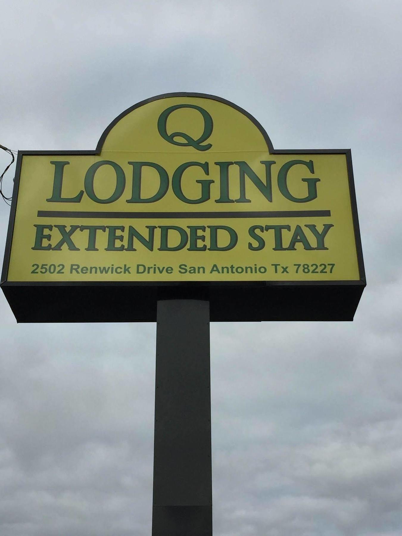 Q Lodging Extended Stay San Antonio Bagian luar foto