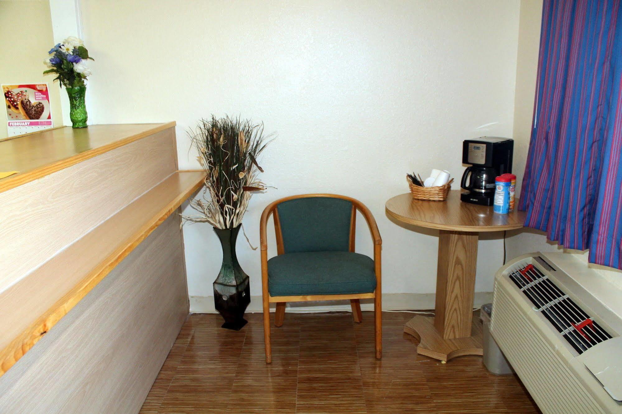 Q Lodging Extended Stay San Antonio Bagian luar foto